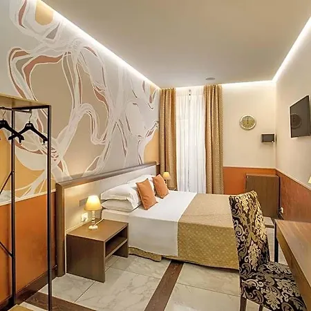 Corso Grand לינה וארוחת בוקר 4*