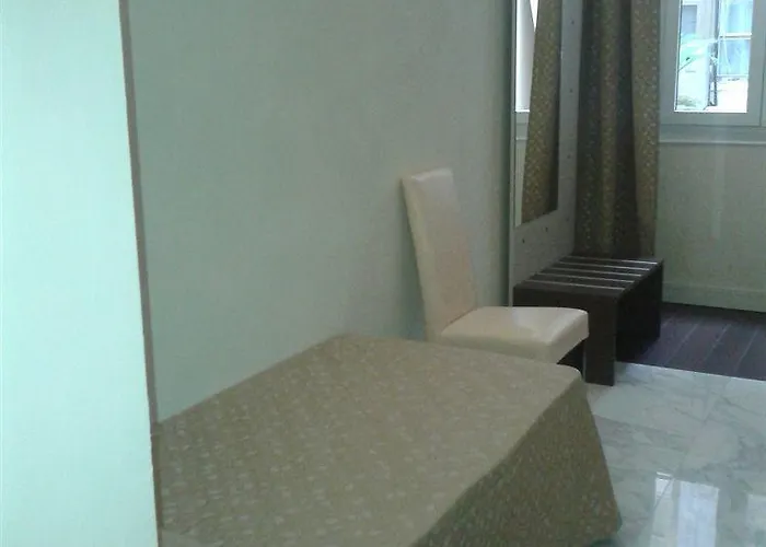 Alojamento de Acomodação e Pequeno-almoço Corso Grand Roma